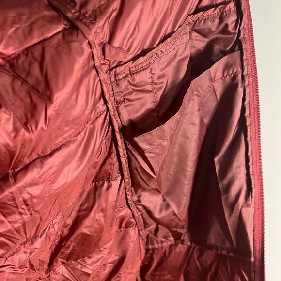 UNIQLO COAT - Picture 3 of 4